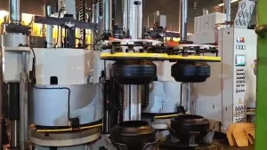 Passenger Car Radial Tyre Curing Press